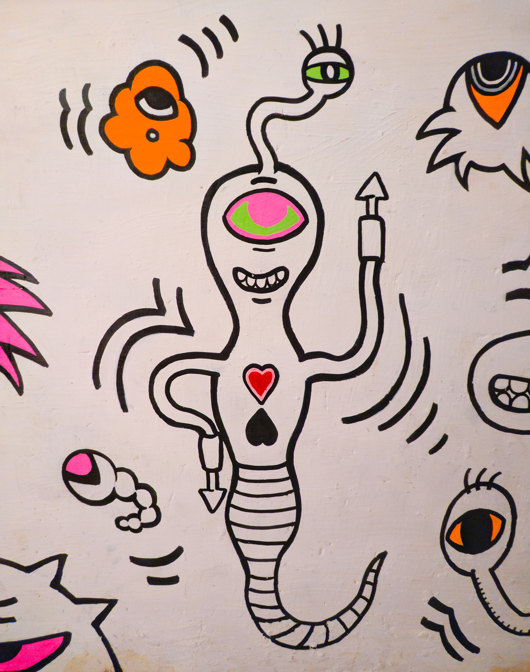 Gros plan sur une créature de la fresque du B21